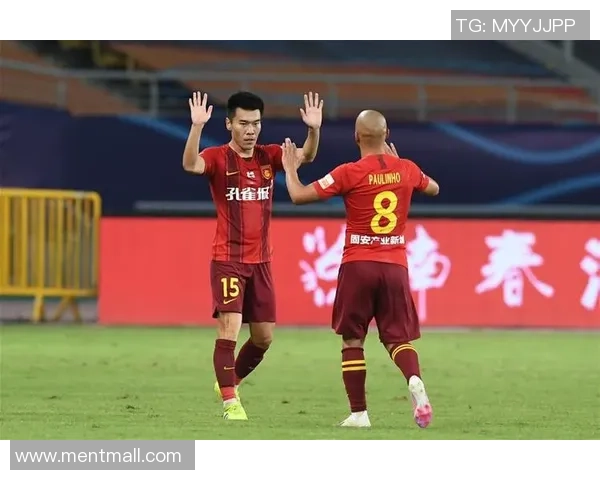 上港主场迎战河北华夏幸福力争全取三分争夺联赛冠军荣耀 上港主场迎战河北华夏幸福力争全取三分争夺联赛冠军荣耀