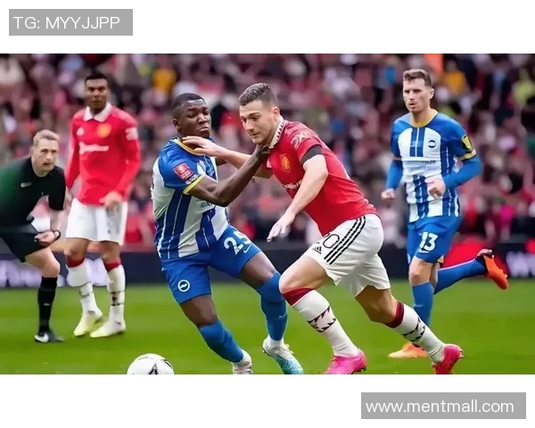 曼联与西汉姆激战正酣比分悬念引发球迷热议 曼联与西汉姆激战正酣比分悬念引发球迷热议