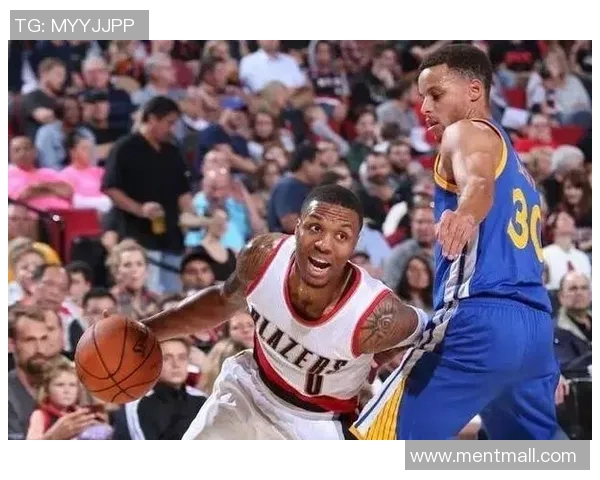 雄鹿与开拓者对决分析球队状态与战术布局全面解读 雄鹿与开拓者对决分析球队状态与战术布局全面解读