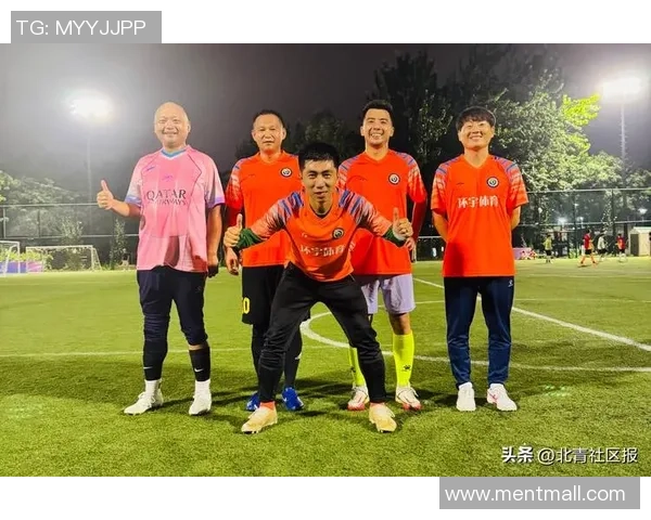 深圳足球队的团队协作探讨:凝聚力与战术配合的成功之道 深圳足球队的团队协作探讨:凝聚力与战术配合的成功之道